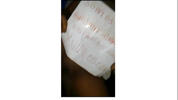 Chupando rola até engasgar.