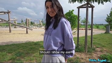 Her ass looked so hot I need to cum in her mouth – Public Agent